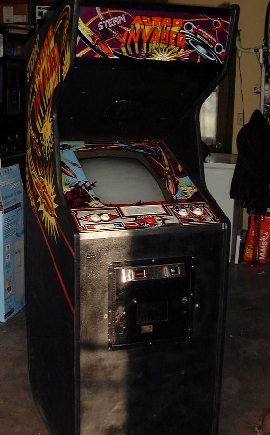 vintage arcade bowling game