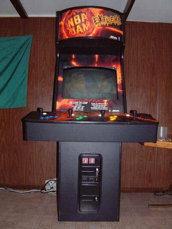 arcade games vintage pinball